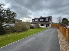 10, Harewood Crescent, Oakworth, Keighley BD22 7NJ