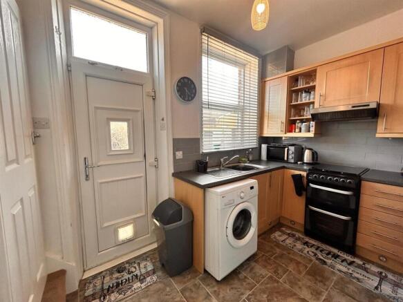 2 bed Terraced for sale Image 7