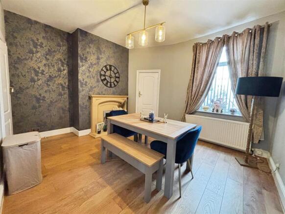 2 bed Semi-Detached for sale Image 4