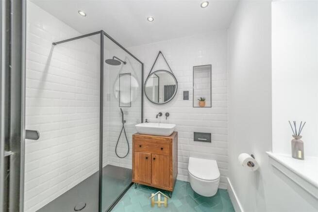ROWAN COTTAGE AUCHTERHOUSE DUNDEE DD3 0QN 130426 E