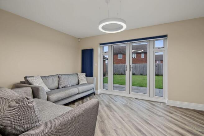 Hawthorn Drive, Burton Green, CV8 photo 3