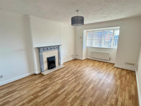 100 Penmere Drive Lounge
