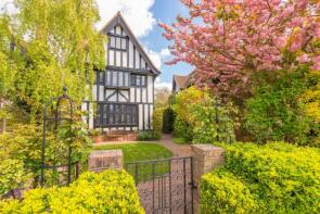 2, Park Close, Eastbourne BN20 8AG