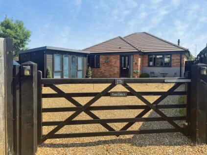 Bedford Road, Henlow, Henlow, SG16