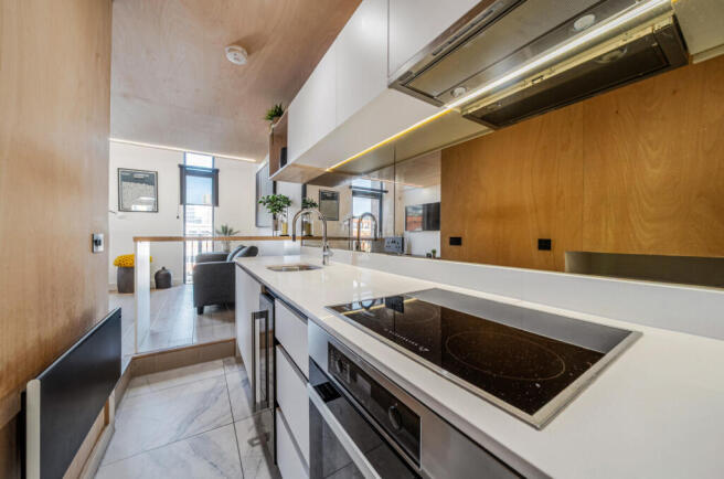 1438933-13-69d64e...