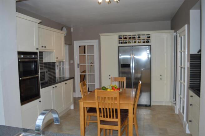 Breakfast Kitchen/Co