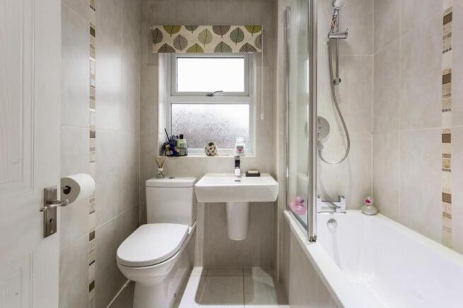 3 bed House for sale Image 11