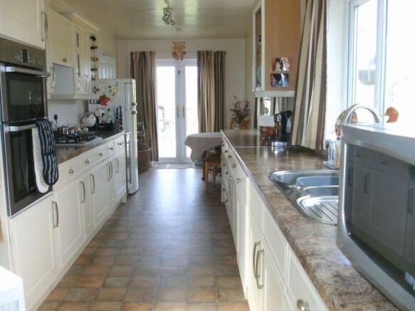 DINNG KITCHEN