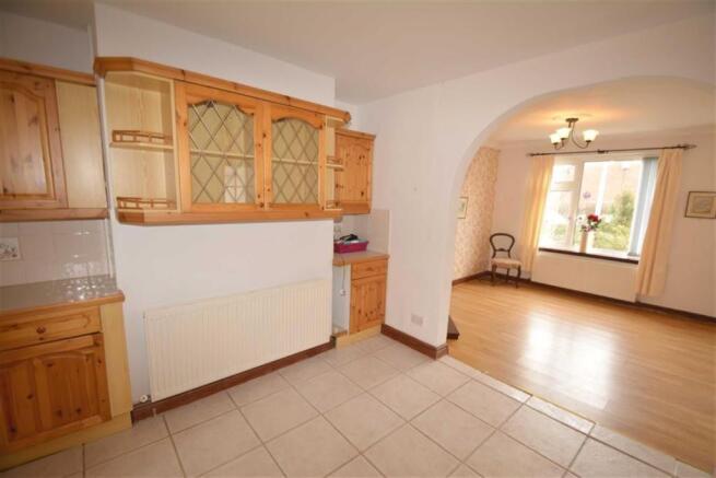 KITCHEN/ BREAKFAST R
