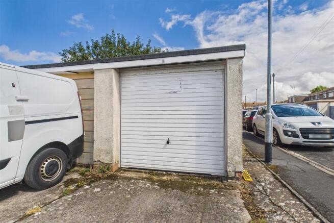 Garage and Parking @, King Edward Close Whitchurch