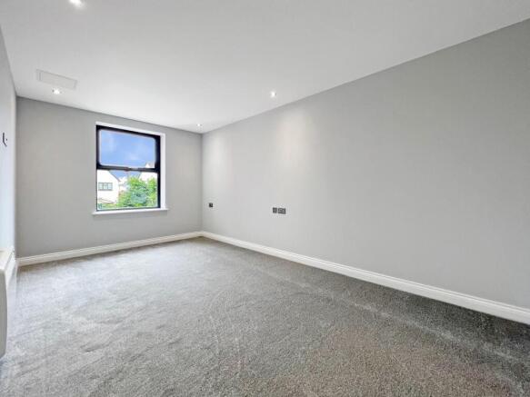 2 bed Apartment for sale Image 12