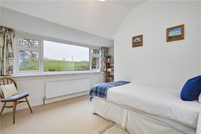 4 bed Detached for sale Image 10