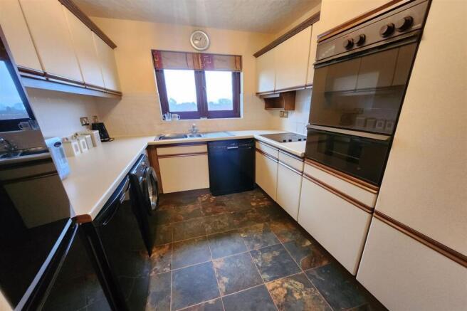 Oakside Court, Dudlow Green Road, WA4 photo 3