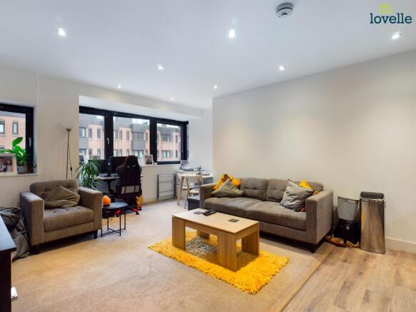 1-bed flat on Brayford Wharf North, One The Brayford Brayford Wharf North, LN1, £170,000