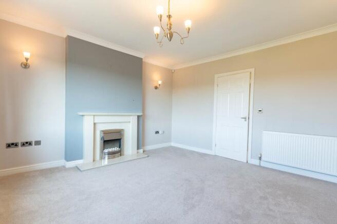 3 bed Bungalow for sale Image 11