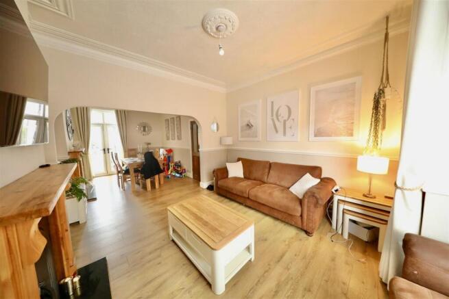 4 bed Terraced for sale Image 6