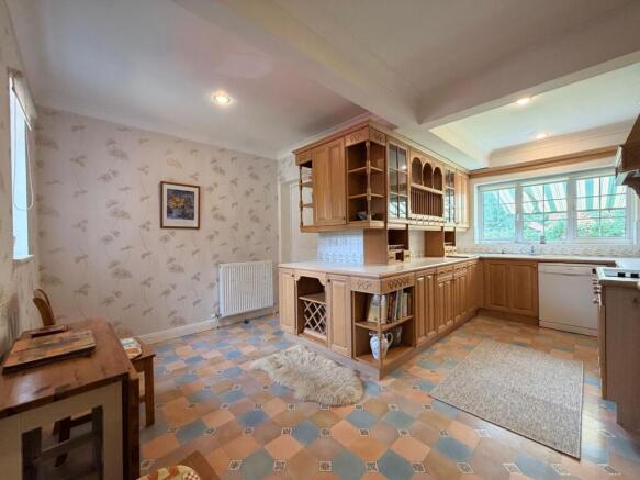 3 bed Detached Bungalow for sale Image 5
