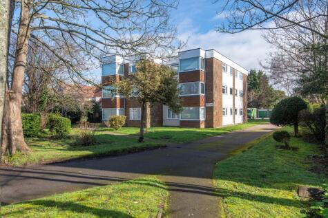 West Avenue, Worthing, West Sussex, BN11 5LZ