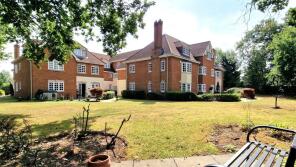 20, Courtney Place, Terrace Road South, Binfield, Bracknell RG42 4DP