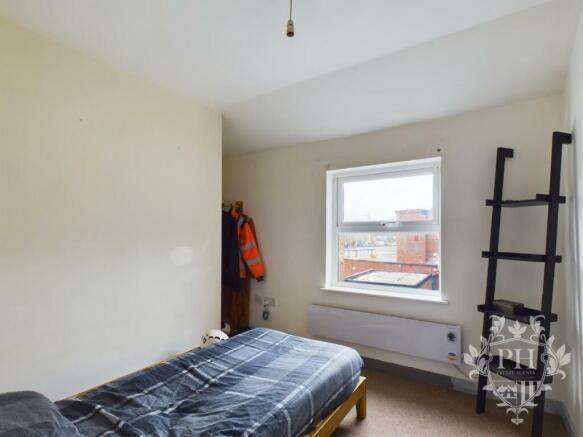 1 bed Flat for sale Image 5
