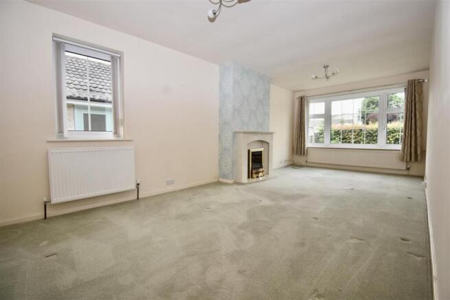 2 bed Detached Bungalow for sale Image 4