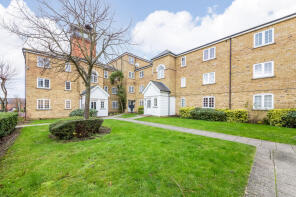 65, Edith Cavell Way, London SE18 4JY