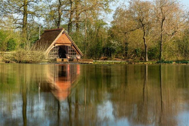 Lake/Fishing House