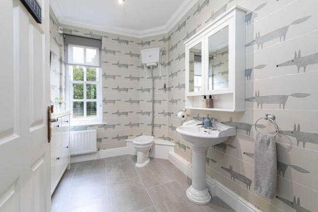 4 bed Detached for sale Image 12