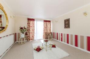 48, Gale Close, Mitcham CR4 3QJ