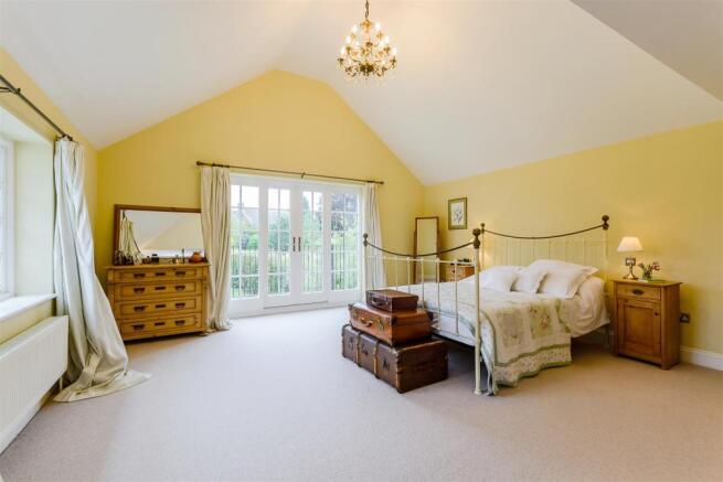 8314278-interior01.jpg
