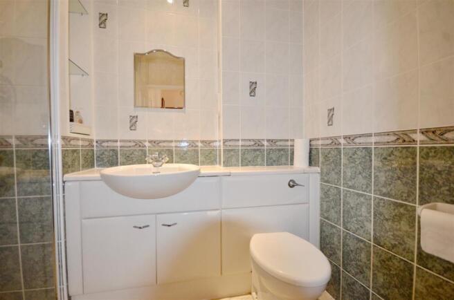 Shower Room.jpg