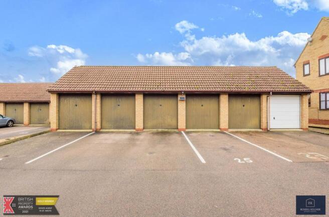 Garage.