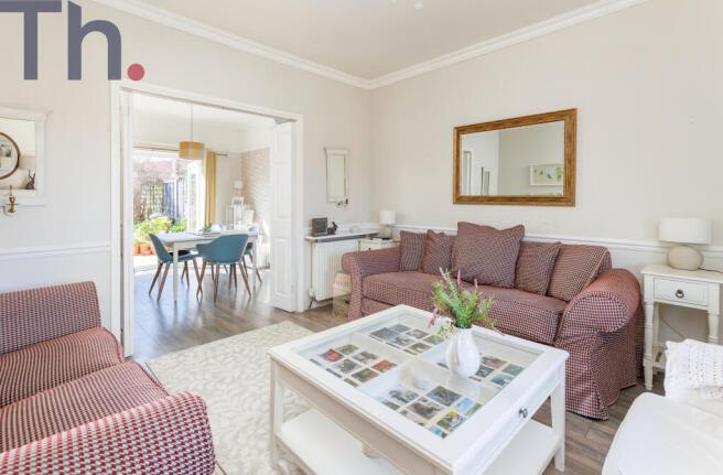 Lounge & Dining Room