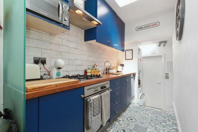 143a Kingston Road SW19 kitchen.jpg