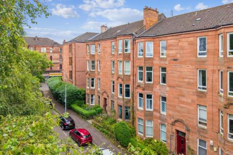 Garrioch Quadrant, Flat 3/2, North Kelvinside, Glasgow, G20