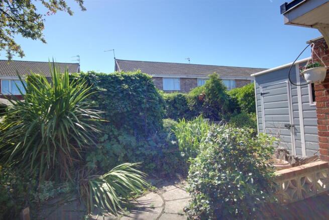 2 bed Semi-Detached Bungalow for sale Image 10