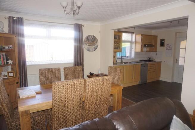 Kitchen/Dining Room