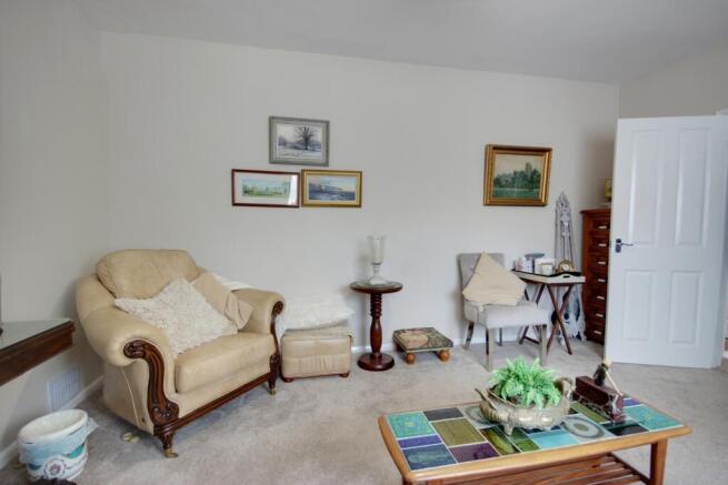 2 bed Detached Bungalow for sale Image 8