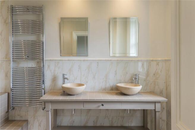 En Suite Bathroom