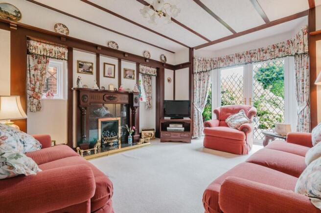 Barton Road, Stretford, M32 photo 4