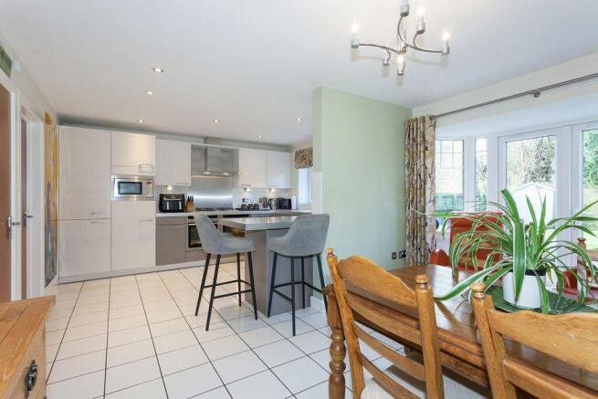 Photo 2 - Family Dining Kitchen