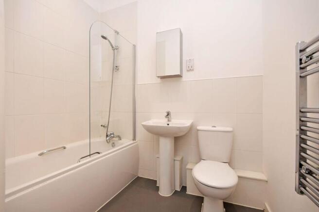 1 bed Apartment to rent Image 8