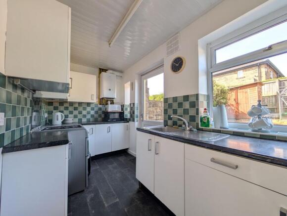 2 bed Town House for sale Image 3