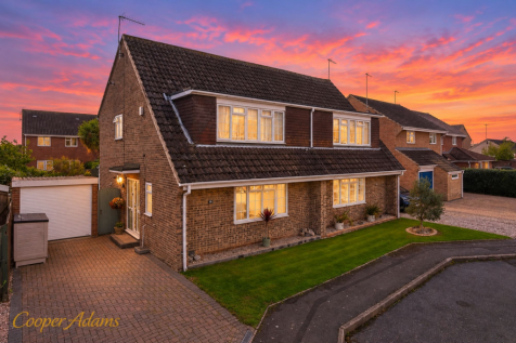 Lavinia Way, East Preston, BN16