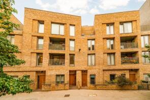 6, Narrowboat Avenue, Brentford TW8 8FF