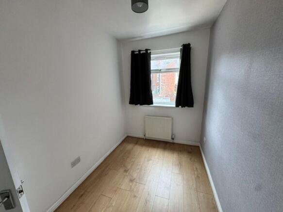 2 bed Terraced to rent Image 7