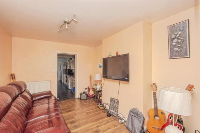 Photo 3