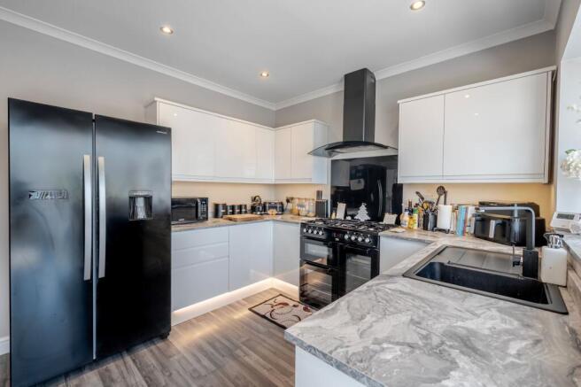 3 bed Bungalow for sale Image 5