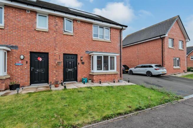 002-14 Old Meadow Walk, Wishaw ML2 7FD.jpg