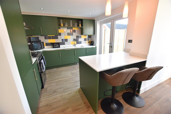 OPEN PLAN LIVING KITCHEN DINER